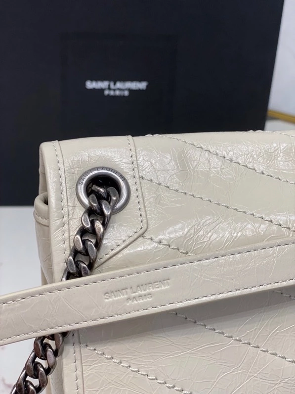 Saint Laurent Niki Medium In Vintage Leather - YB035
