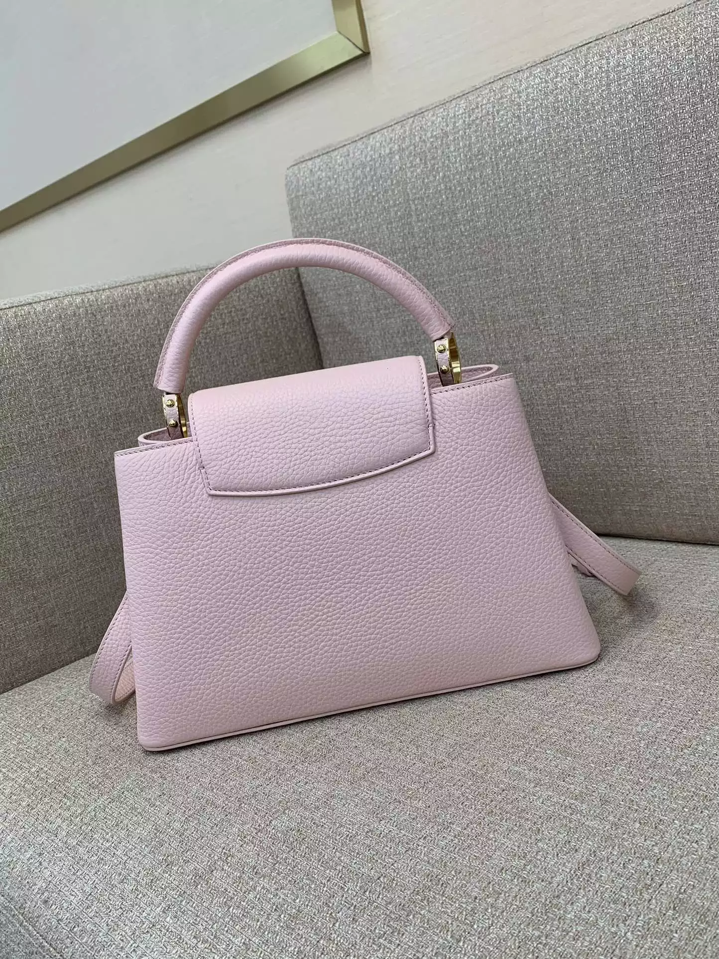 Capucines MM Blossom Chain Handbag Jasmine Pink