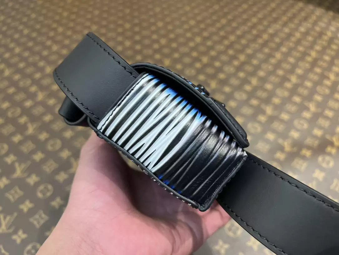 LV Micro Steamer Blue Moon