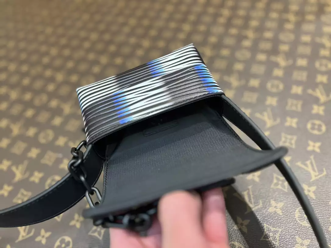 LV Micro Steamer Blue Moon