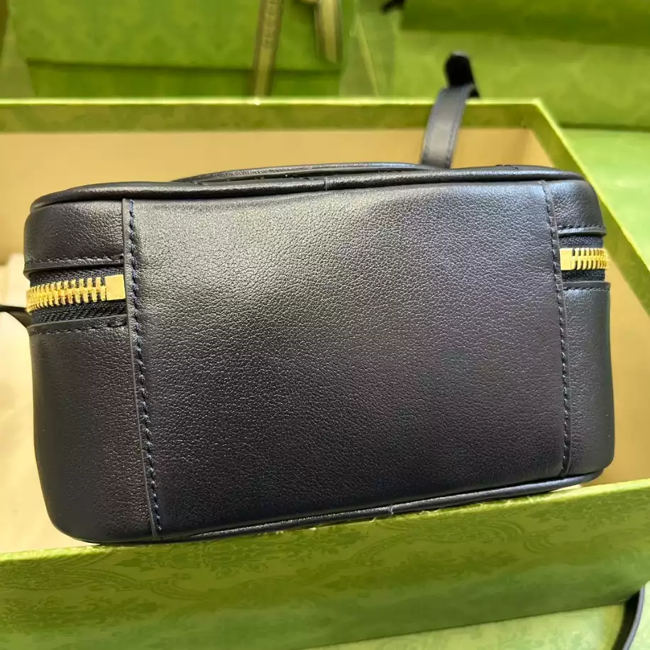Gucci Blondie Top Handle Bag - GB280