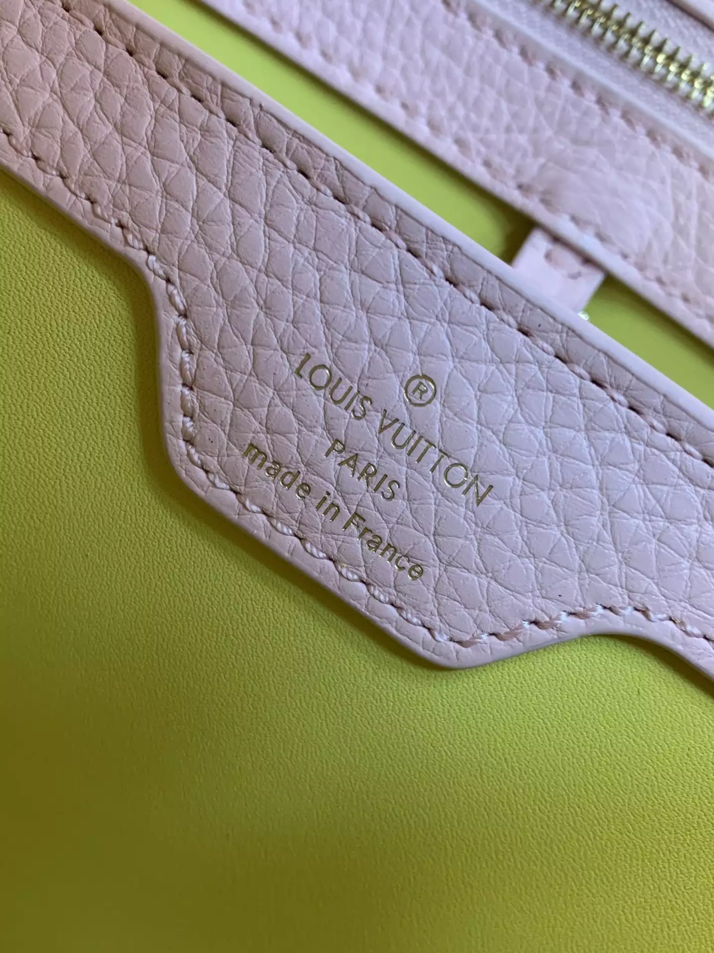 Capucines MM Blossom Chain Handbag Jasmine Pink