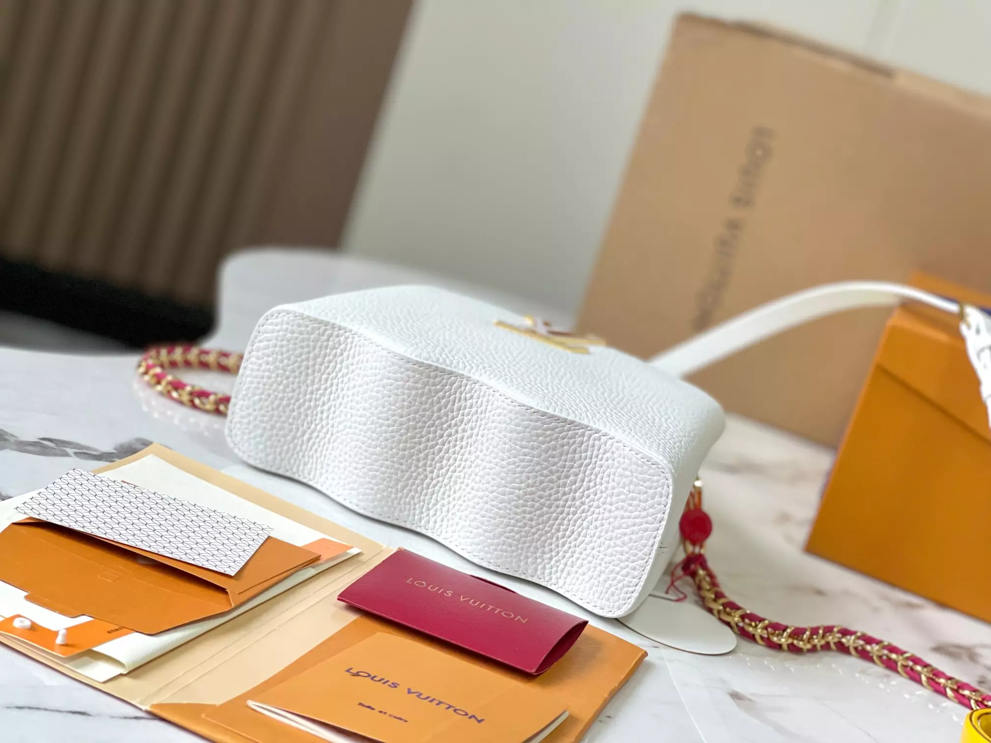 LV Capucines Mini Capushell in Snow White