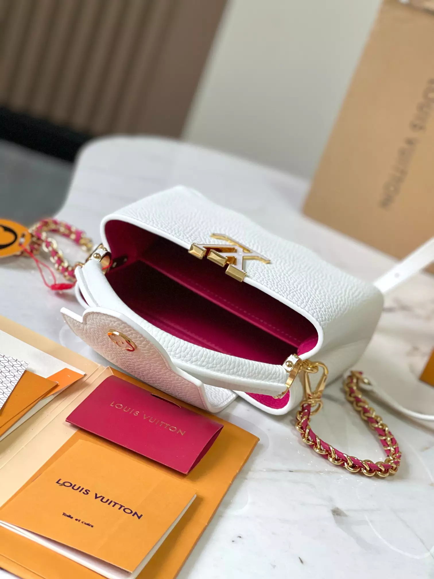 LV Capucines Mini Capushell in Snow White