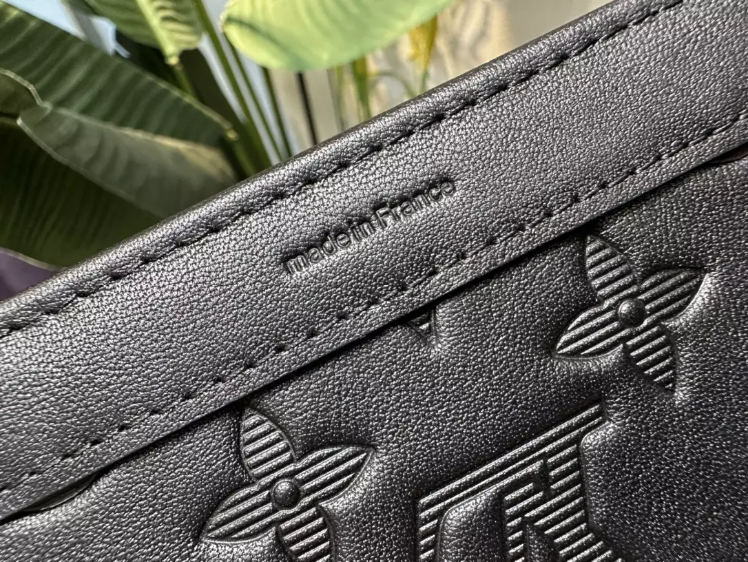 Gaston Wearable Wallet Monogram Shadow Cowhide Leather