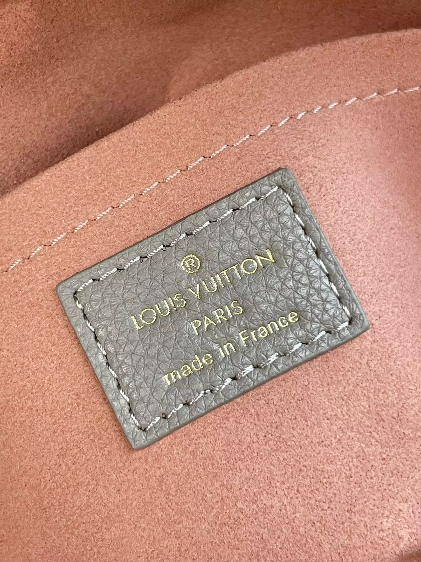 Nice Mini Vanity Case Gray Mahina Calfskin