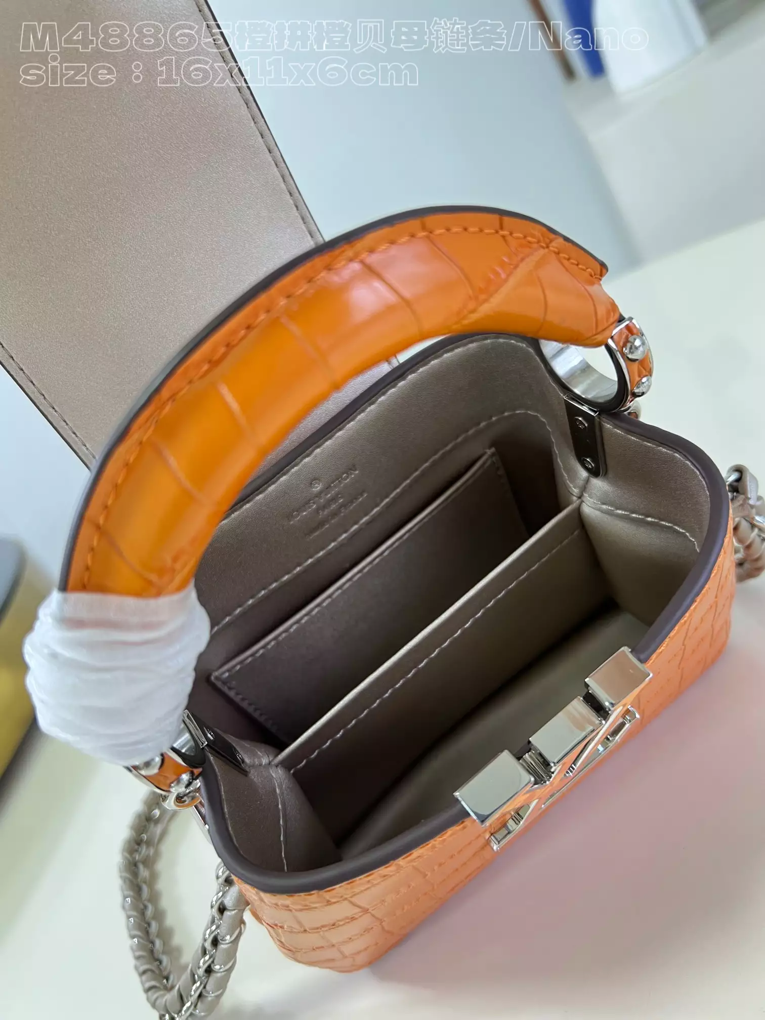 Capucines Nano Crocodilian Brillant Corail Leather