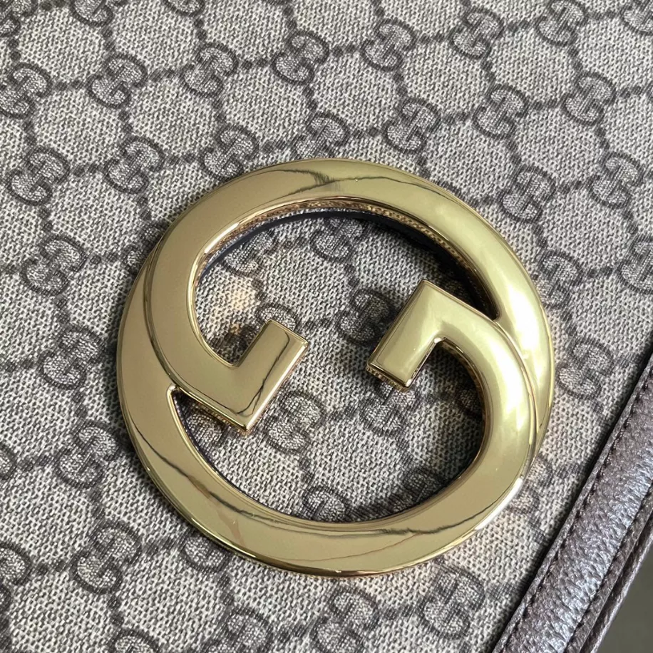 Gucci Blondie Medium Top Handle Bag - GB288
