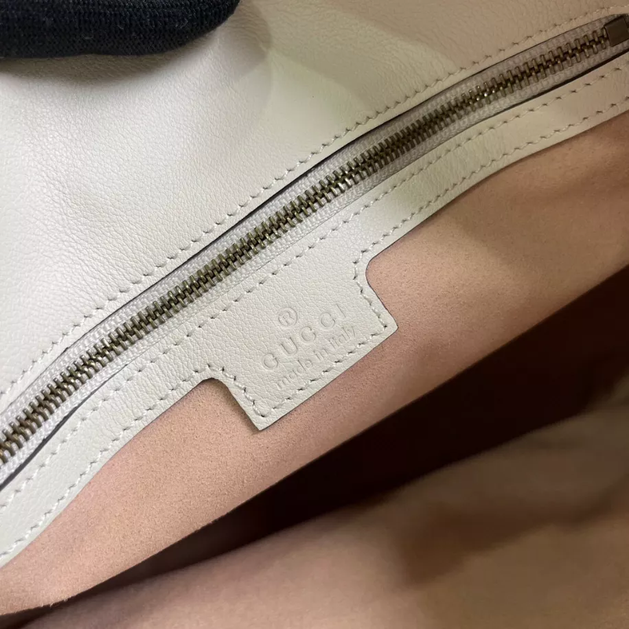 G*u*i diana medium shoulder bag - gb294