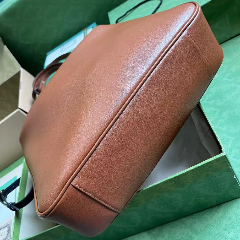 G*u*i diana medium shoulder bag - gb295