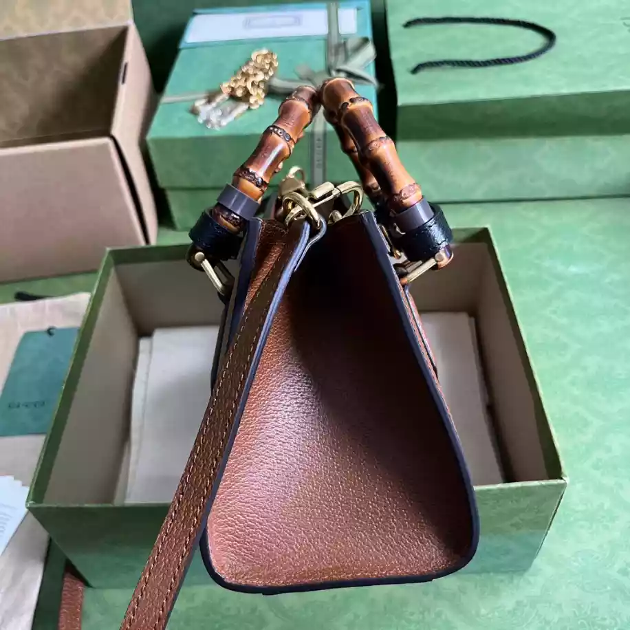 G*u*i diana small shoulder bag - gb289