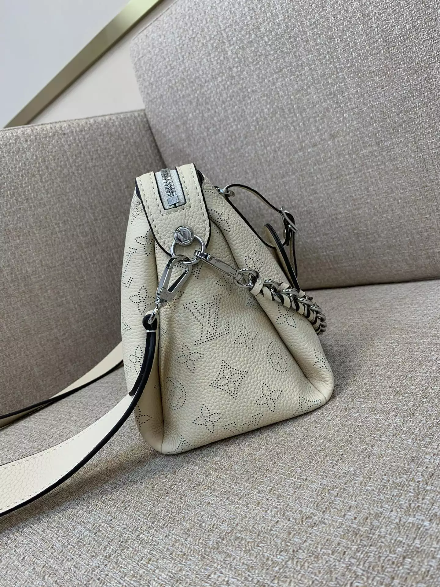 Hand It All PM Mahina in Crème Beige