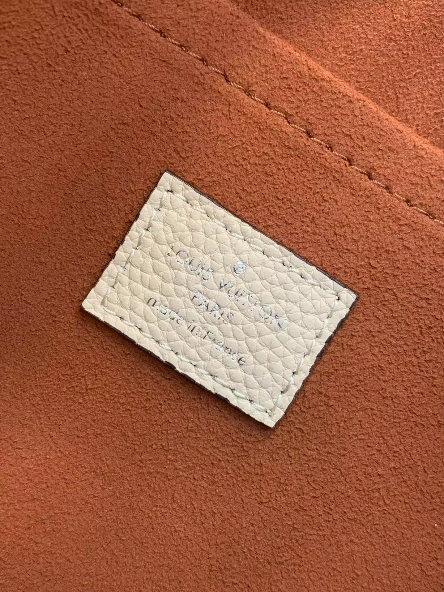 Hand It All PM Mahina in Crème Beige