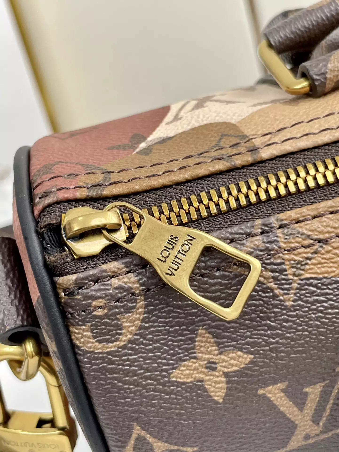 Keepall Bandouliere 25 Brown Monogram Coated Canvas And Cowhide Leather