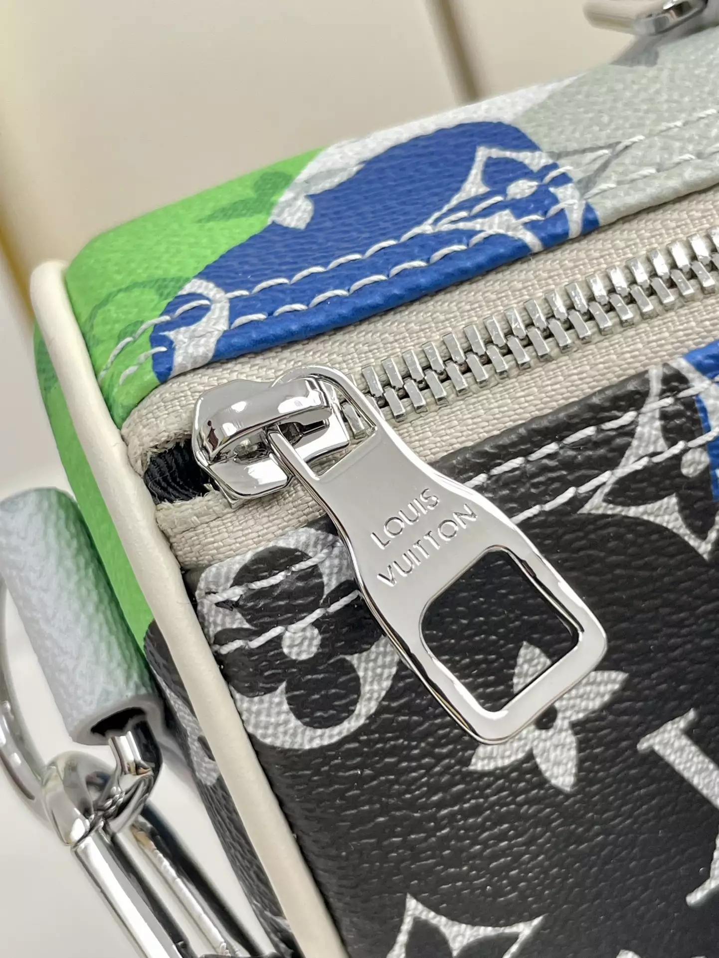 Keepall Bandouliere 25 Multicolor Monogram Coated Canvas And Cowhide Leather