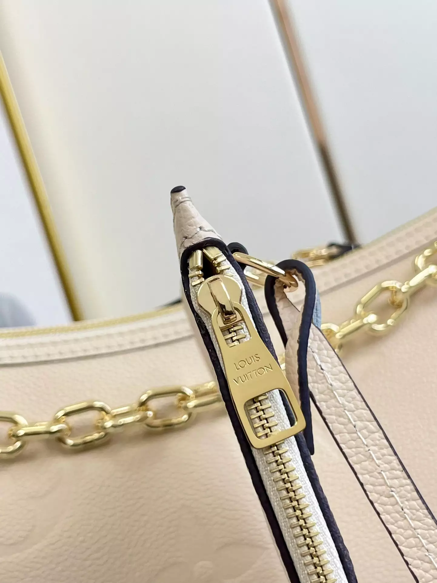 Loop Hobo Monogram Empreinte Creme Leather