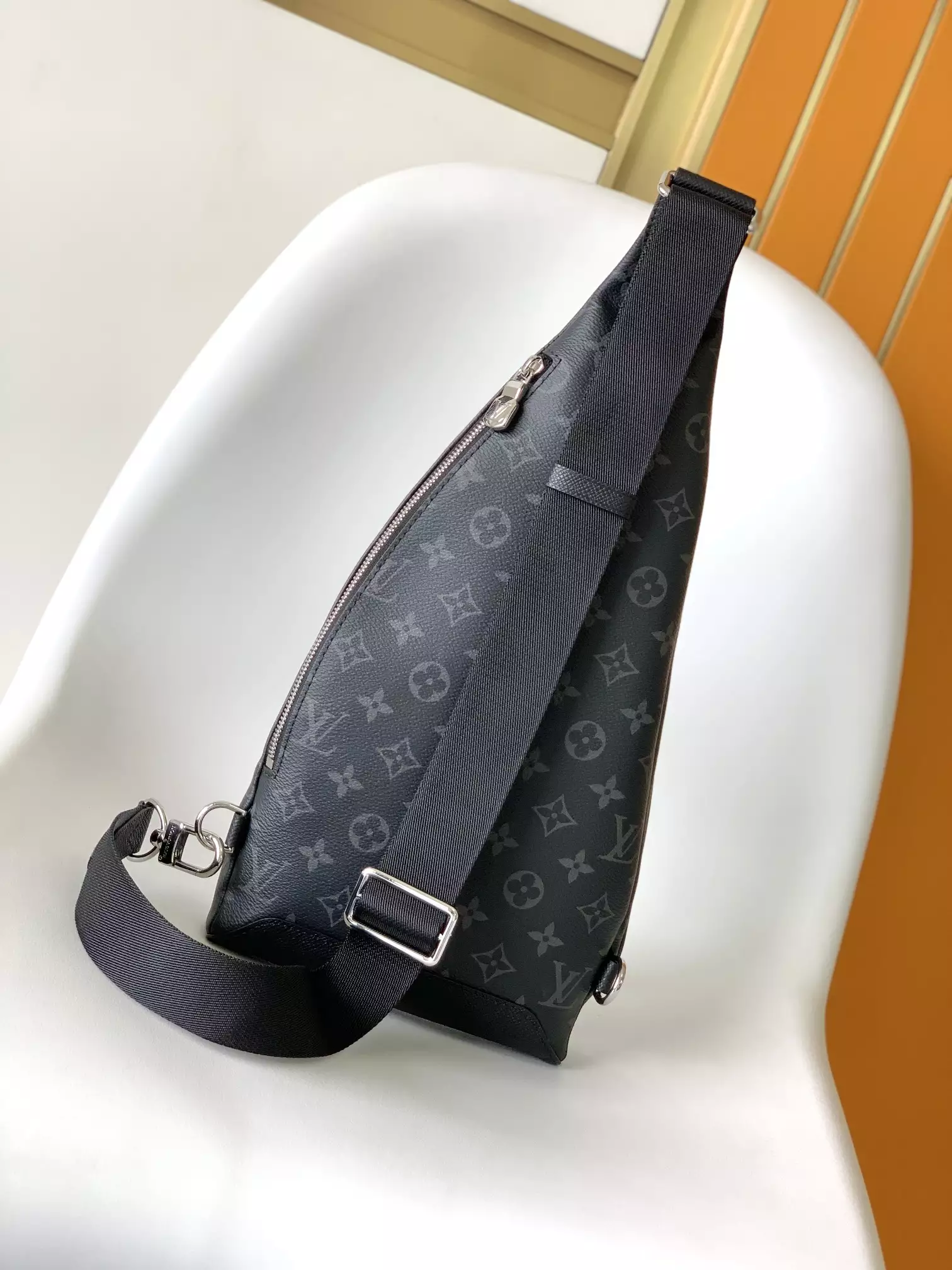 Louis Vuitton Duo Slingbag Taigarama Agave Black