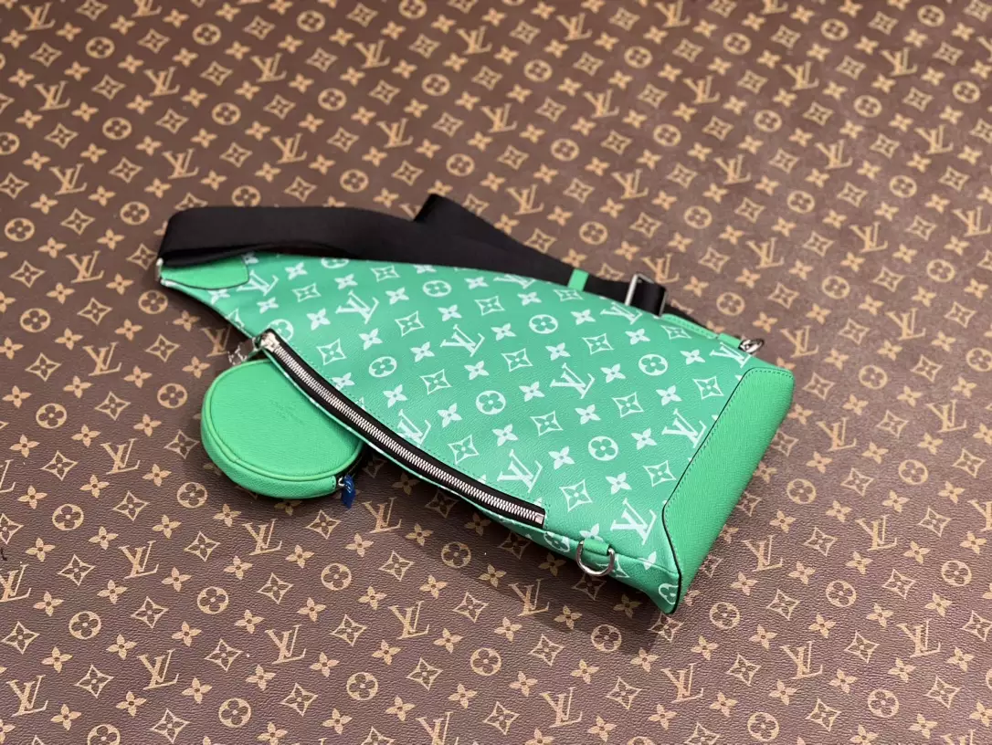 Louis Vuitton Duo Slingbag Taigarama Cactus Green