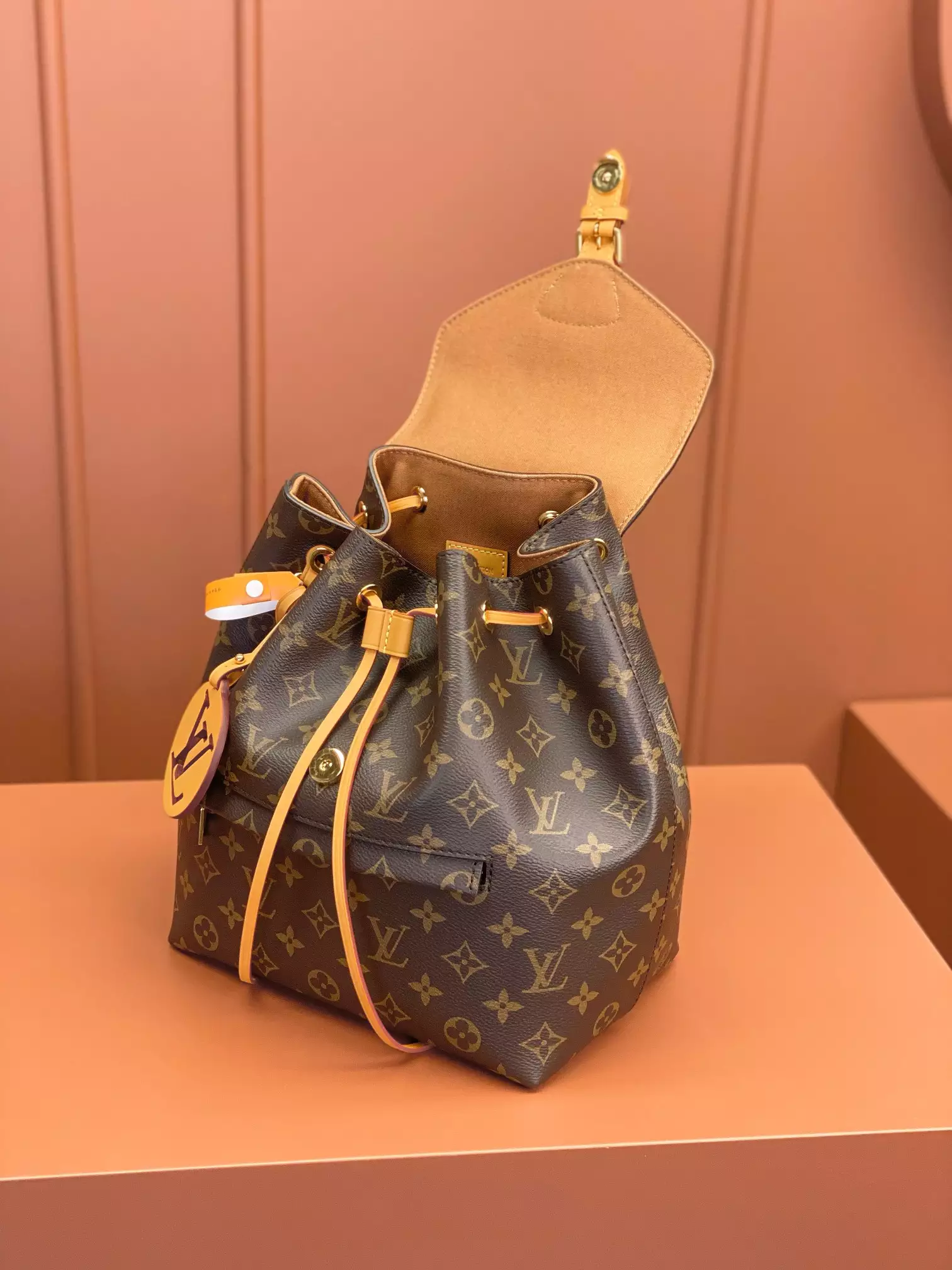 Louis Vuitton Montsouris PM ‘Brown’