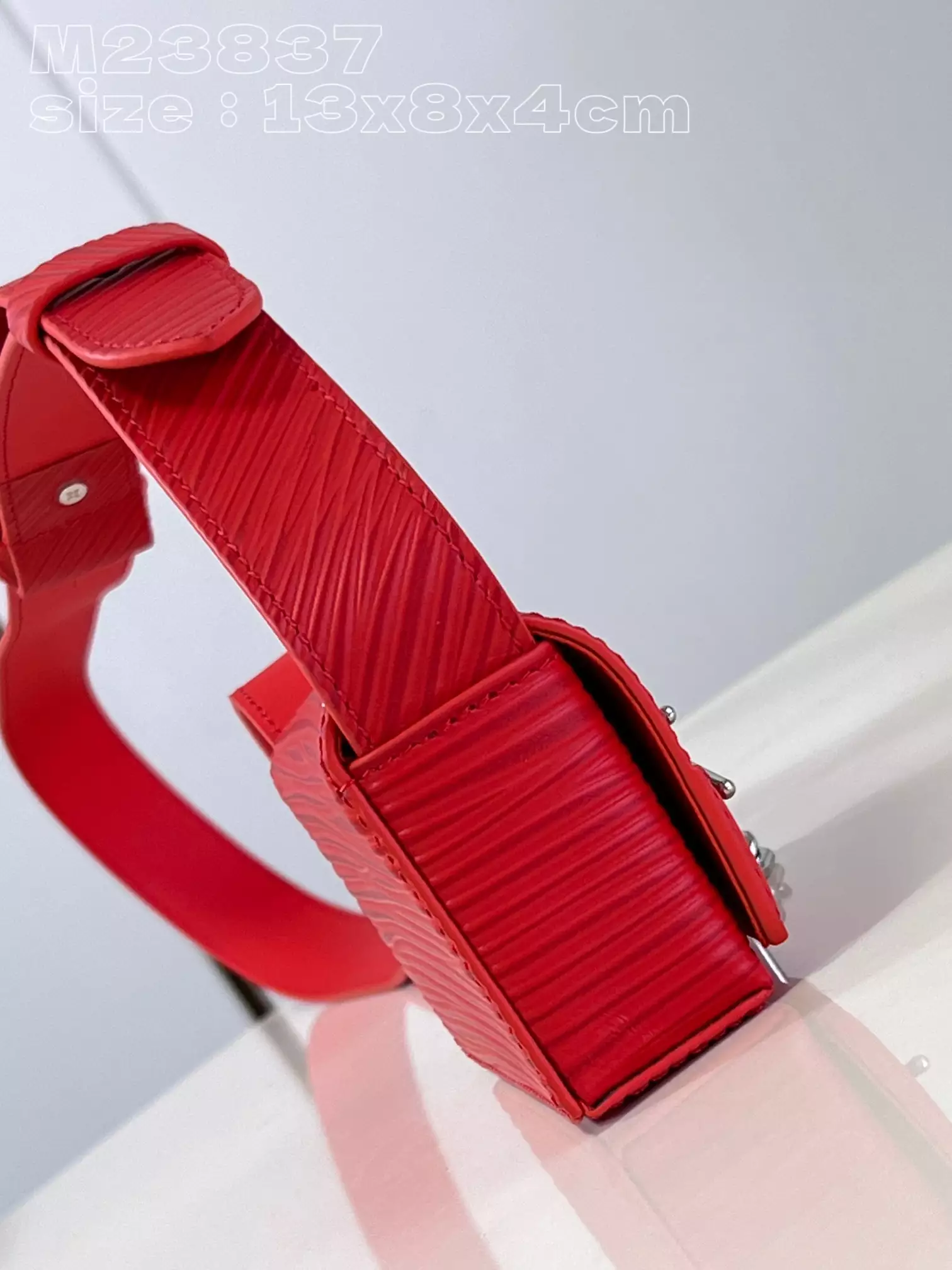 Micro Steamer Wallet Epi XL Vermillion Red