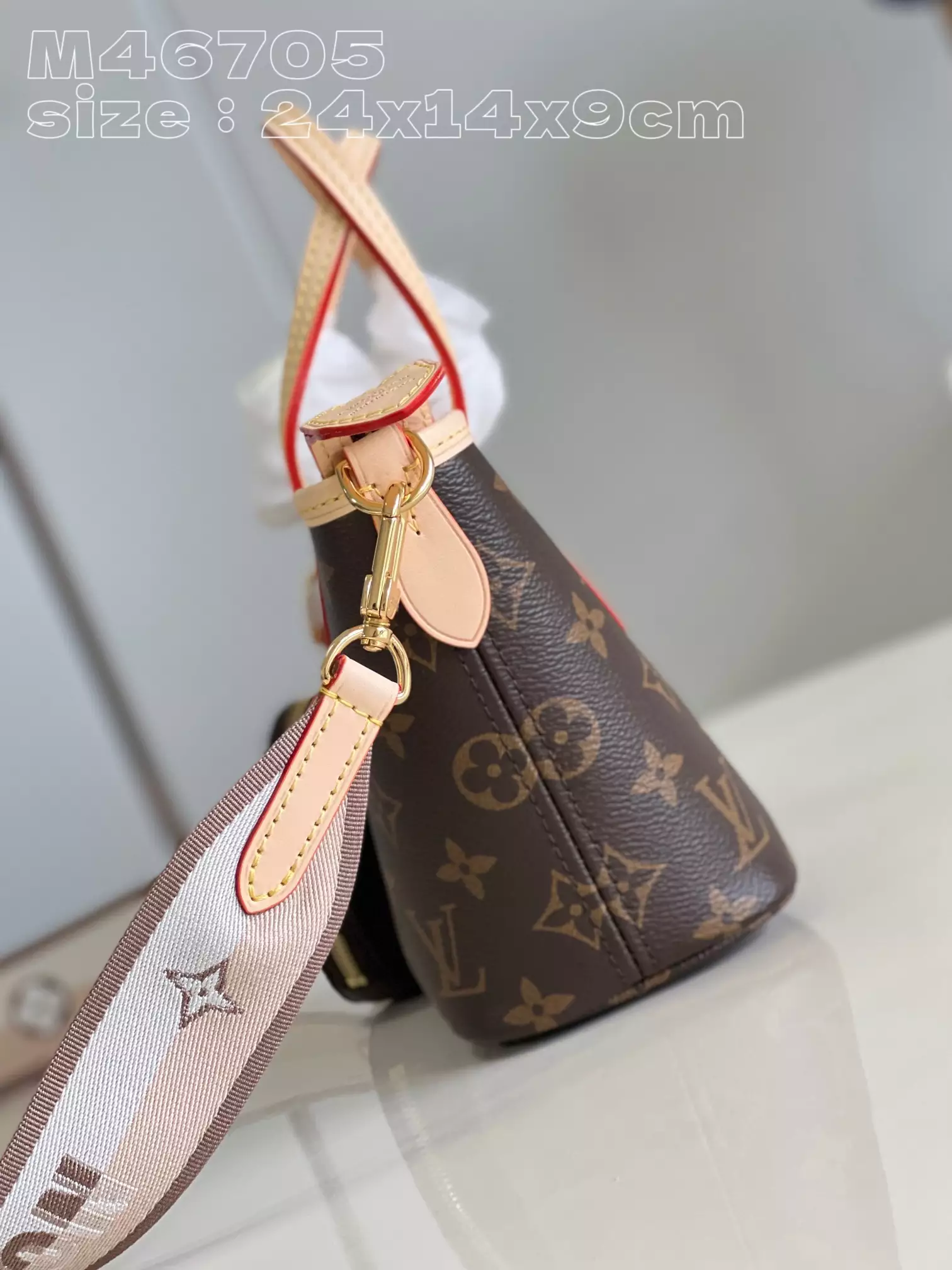 Neverfull BB Monogram Canvas in Beige