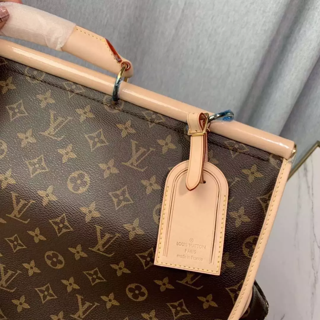 Sac Chasse Hunting Bag Monogram Canvas