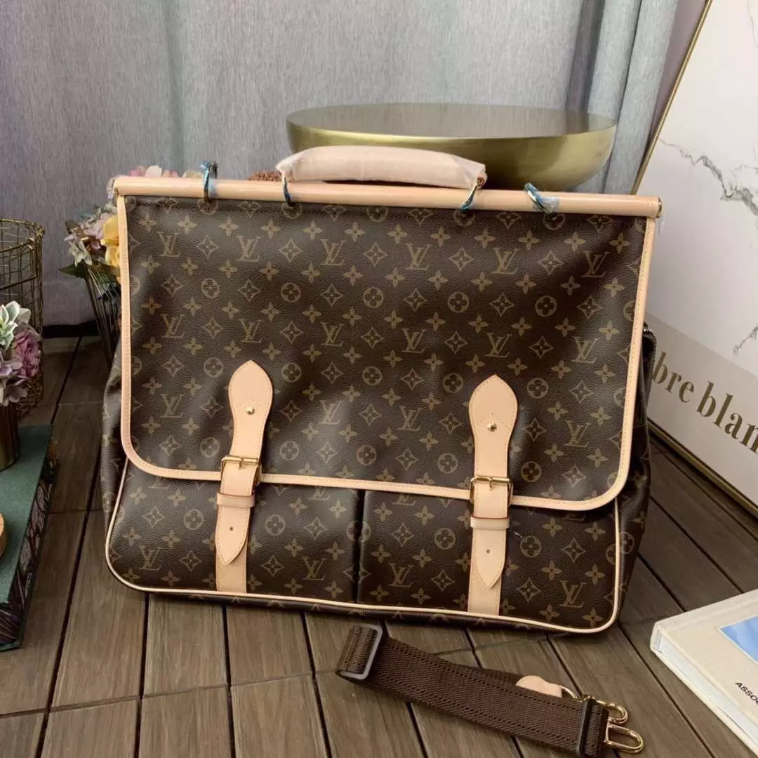 Sac Chasse Hunting Bag Monogram Canvas