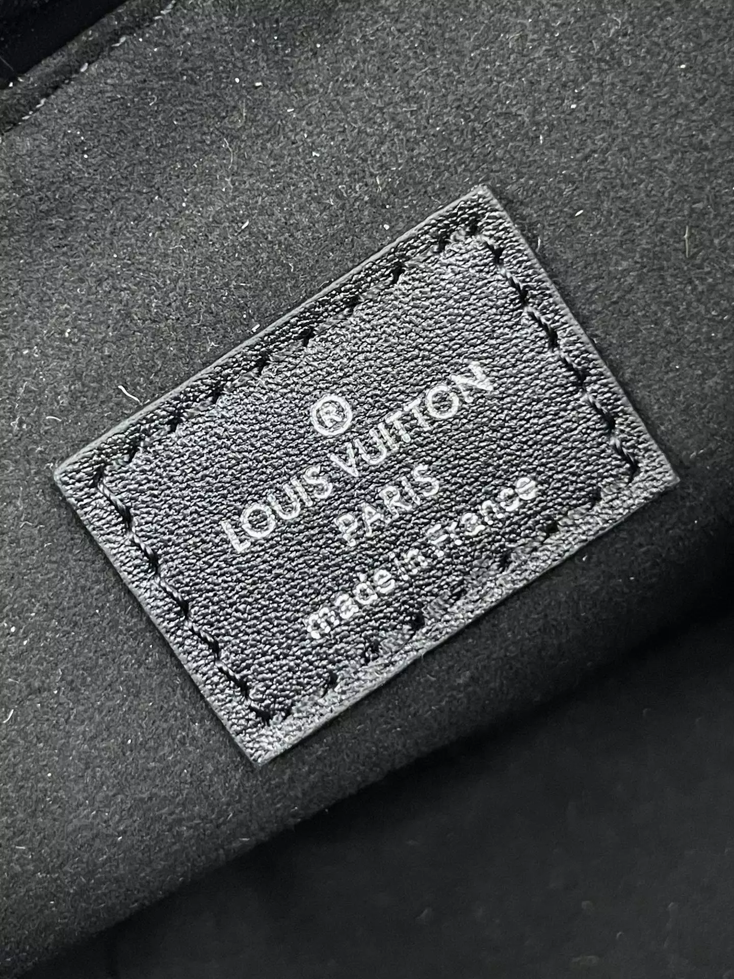 Noé Purse LV Charms Monogram Reverse Canvas