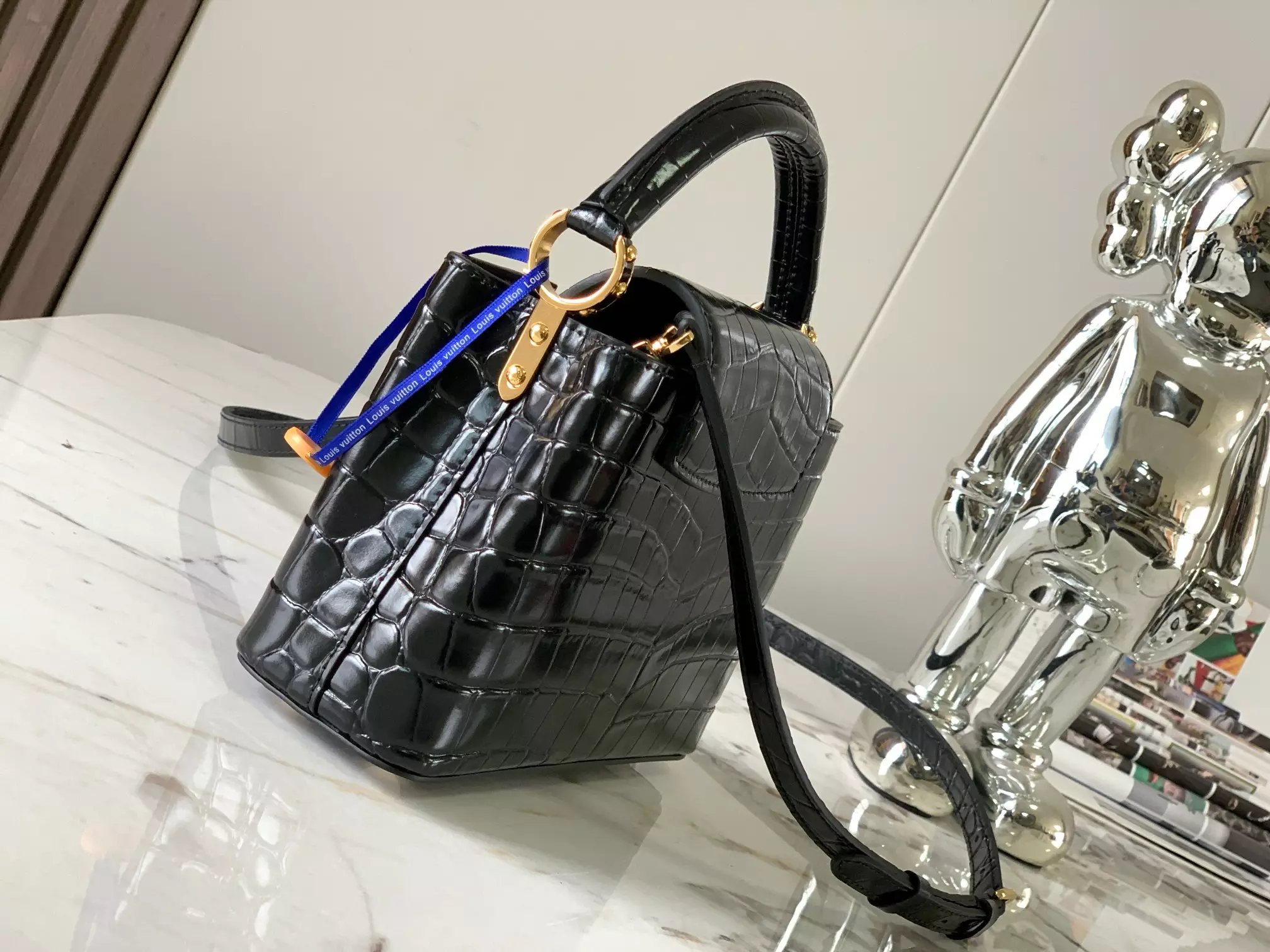 LV Capucines Mini Crocodilien Mat in Black