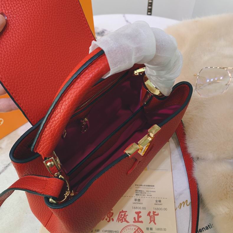 Capucines BB Taurillon Leather Bag