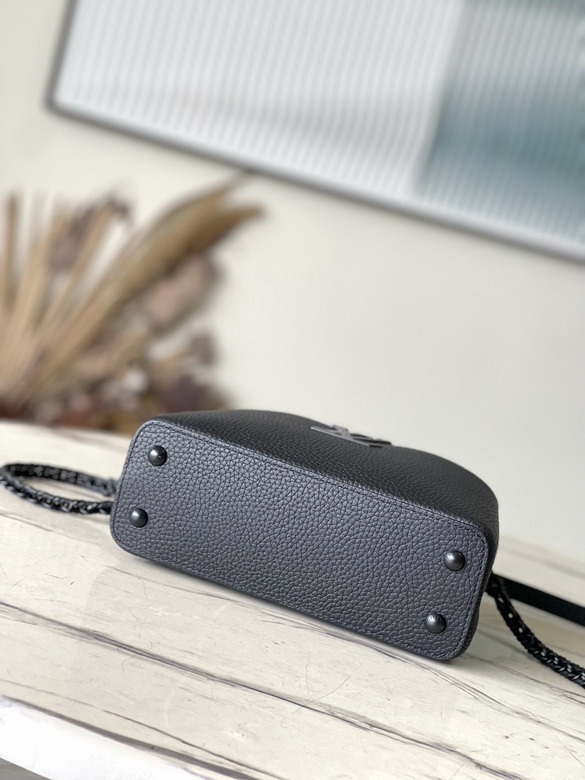 Capucines East-West Mini