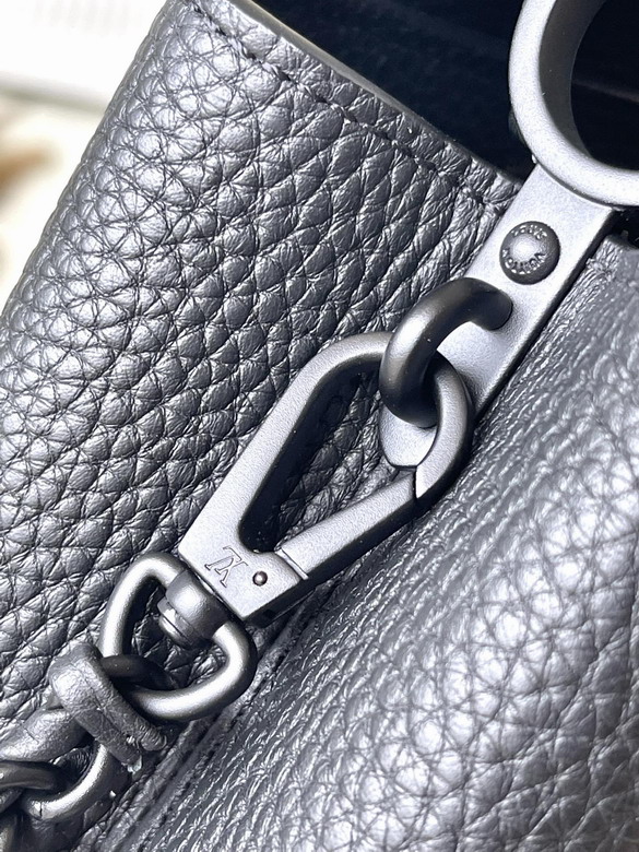 Capucines East-West Mini