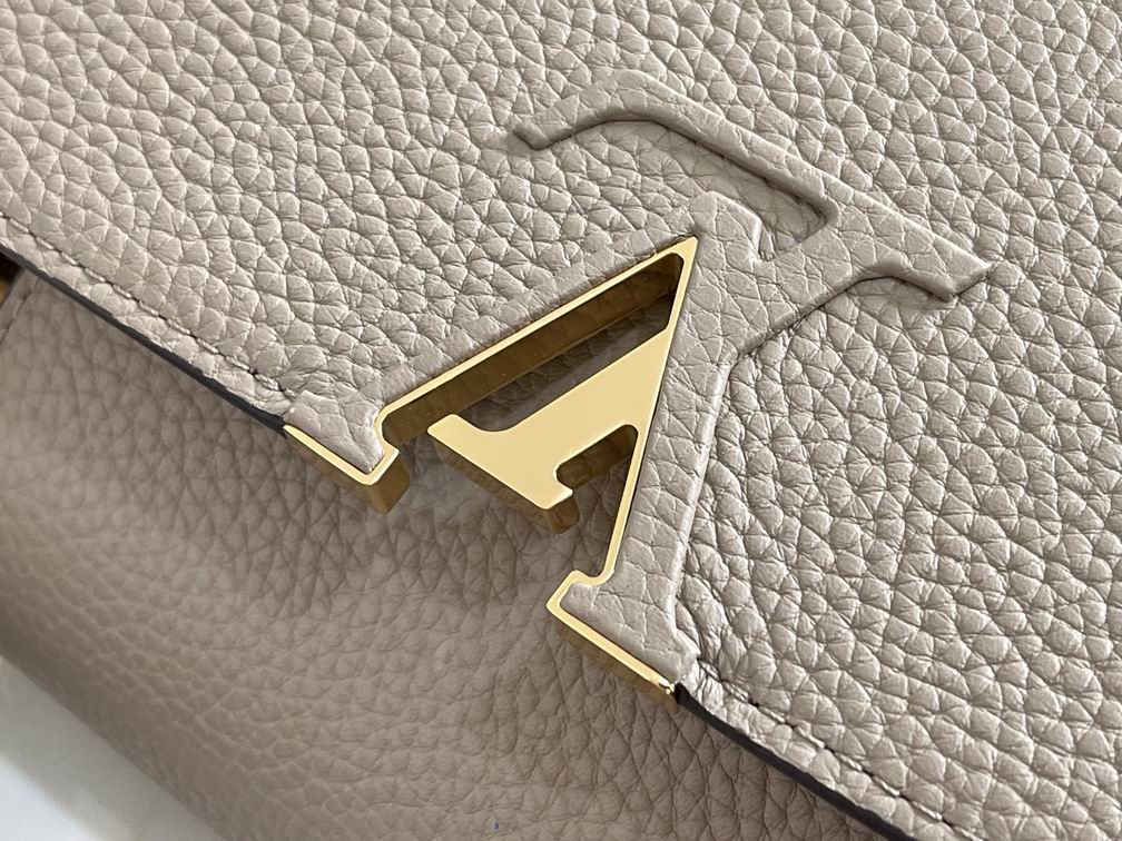 Capucines MM Taurillon Leather Bag