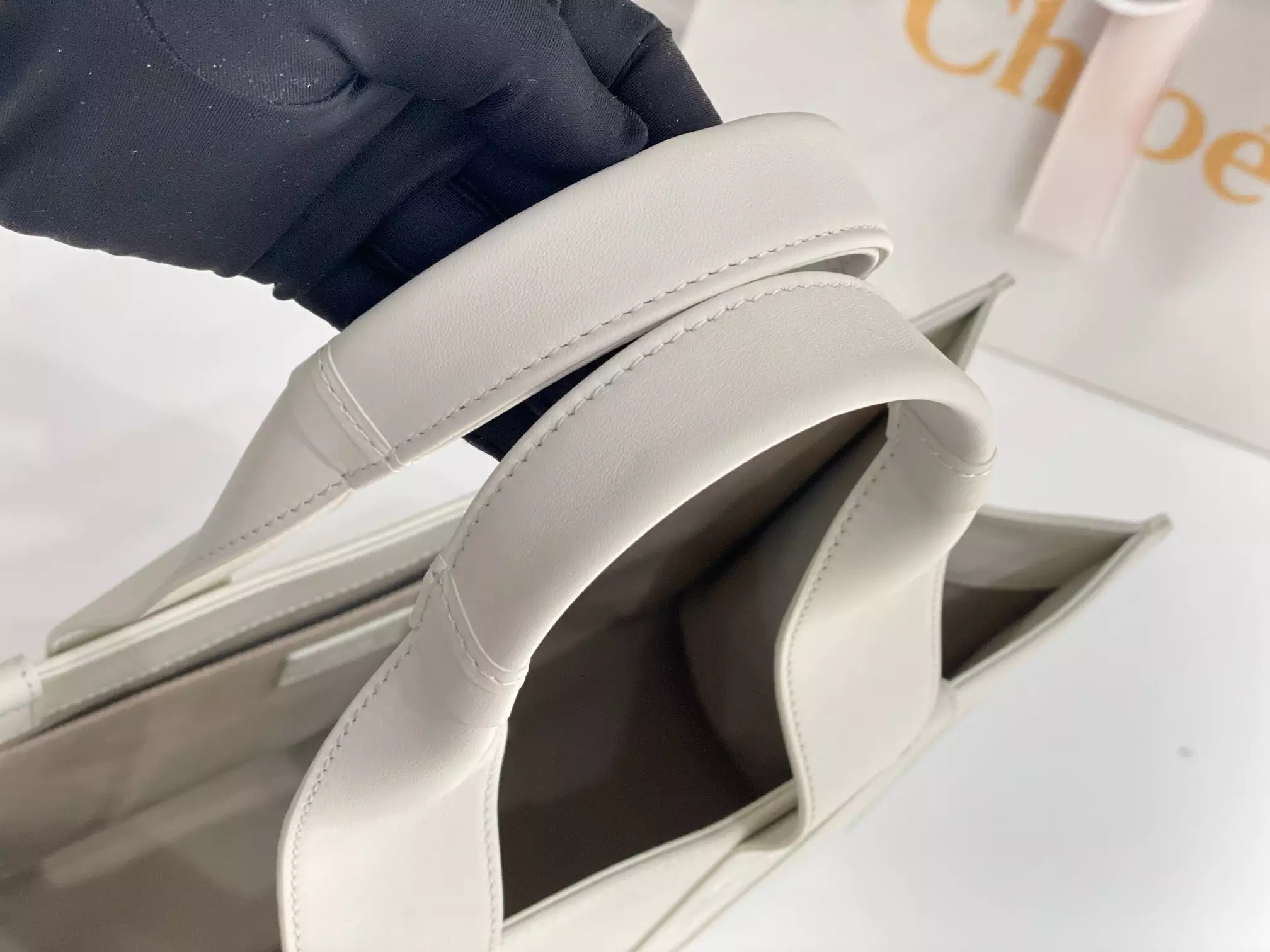 Chloé Large Woody Tote Bag White