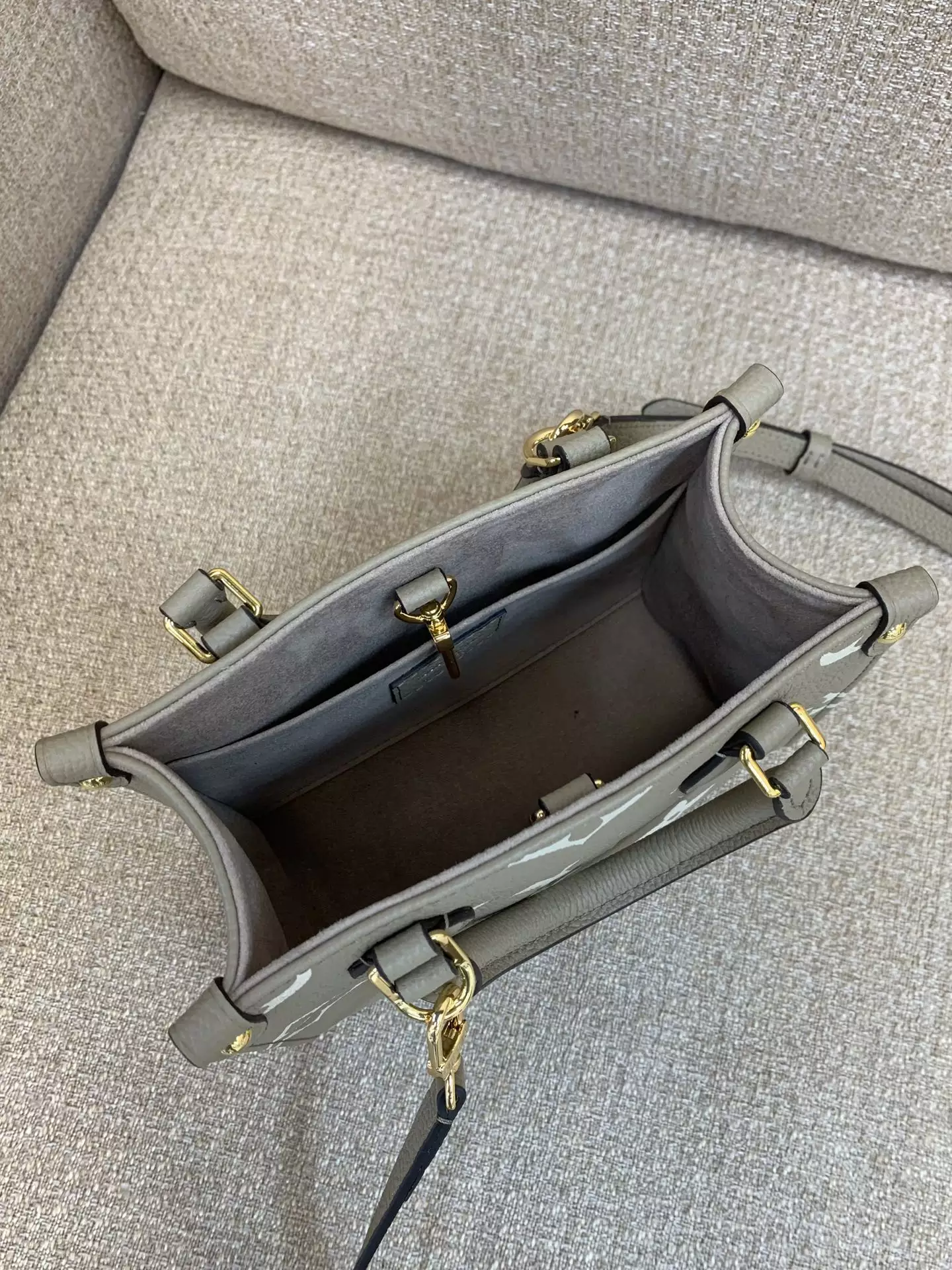 OnTheGo BB Bicolor Monogram Empreinte Dove Gray/Cream Leather