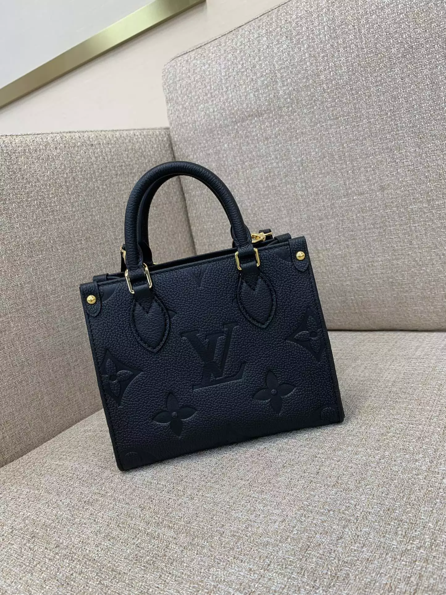 OnTheGo BB Monogram Empreinte Black Leather