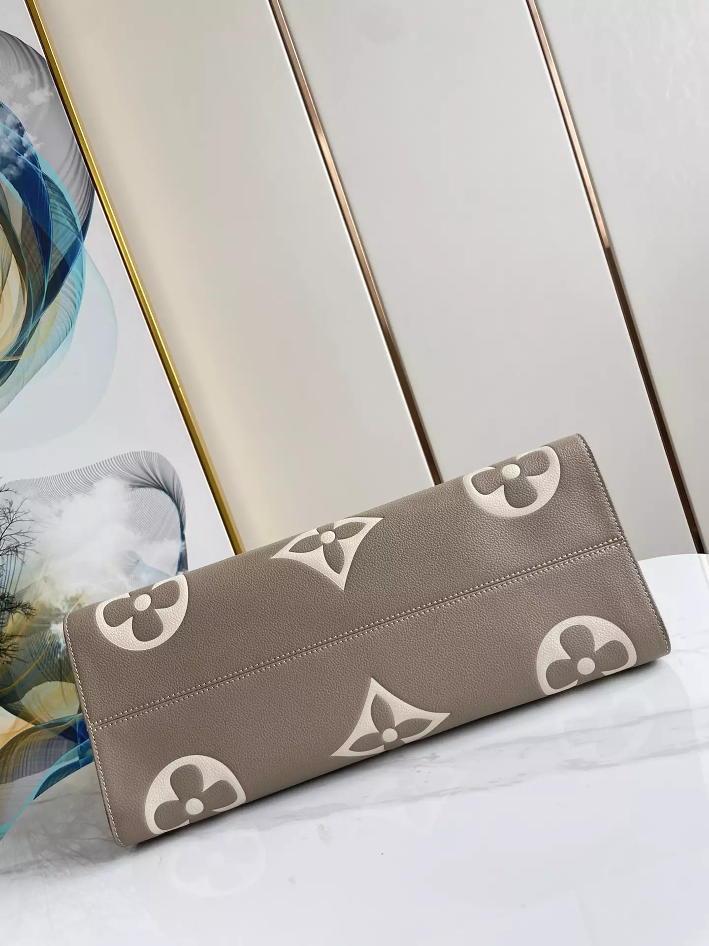 OnTheGo MM Bicolor Monogram Empreinte Dove Grey/Cream Leather