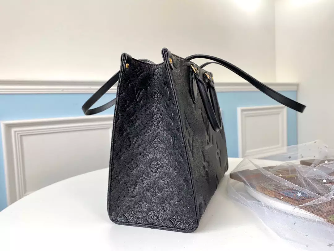 OnTheGo MM Monogram Empreinte Black Leather