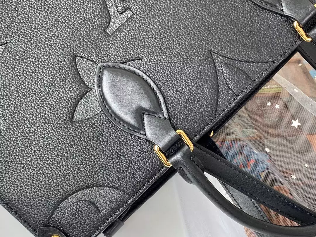 OnTheGo MM Monogram Empreinte Black Leather