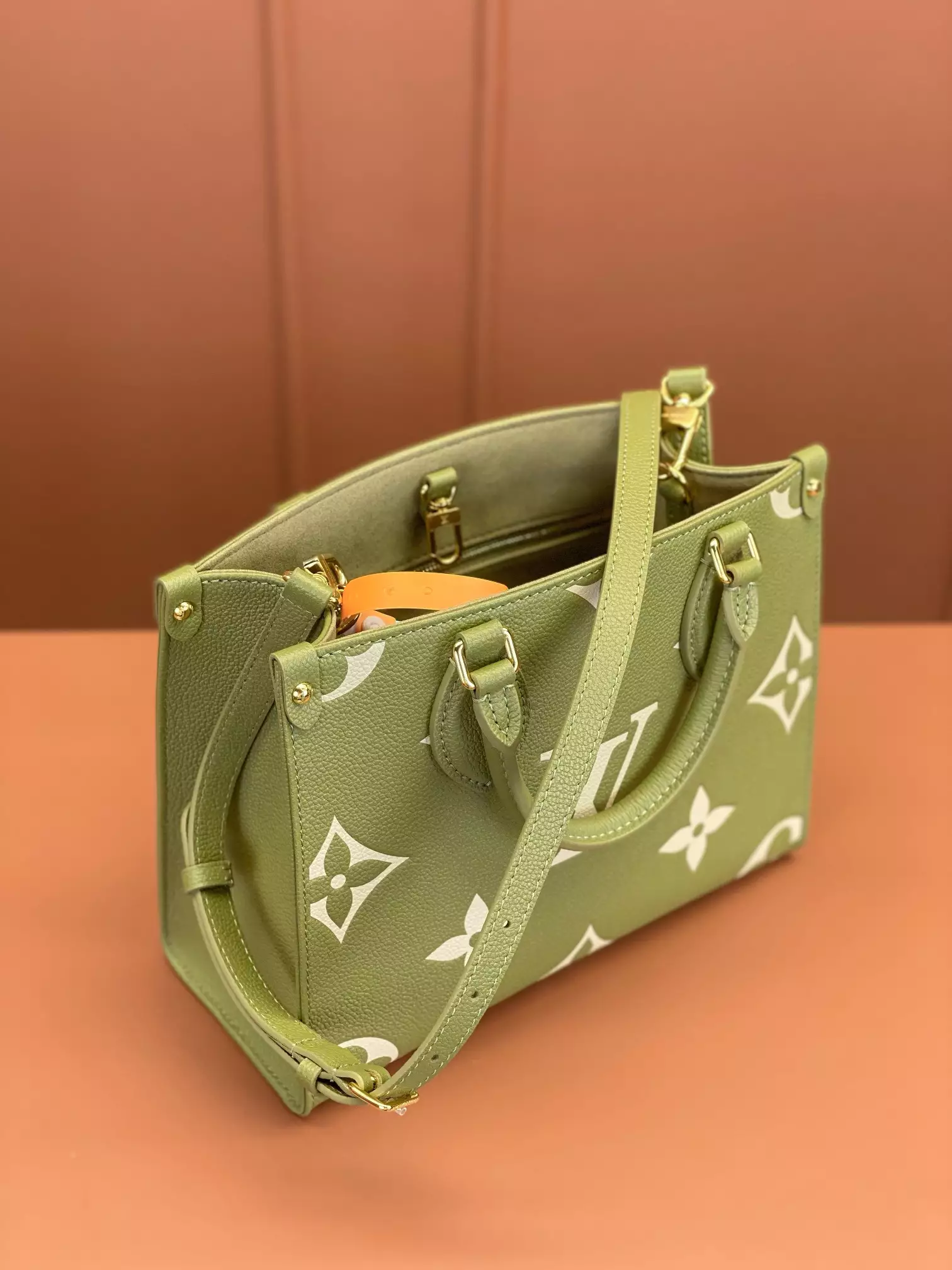 OnTheGo PM Bicolor Monogram Empreinte Light Khaki/Cream Leather