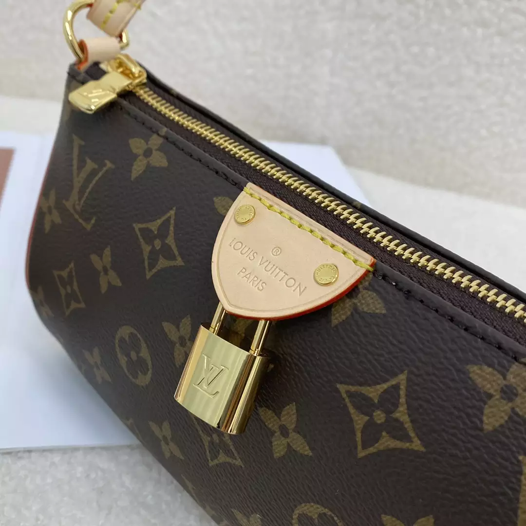 Pochette Tirette Monogram Canvas