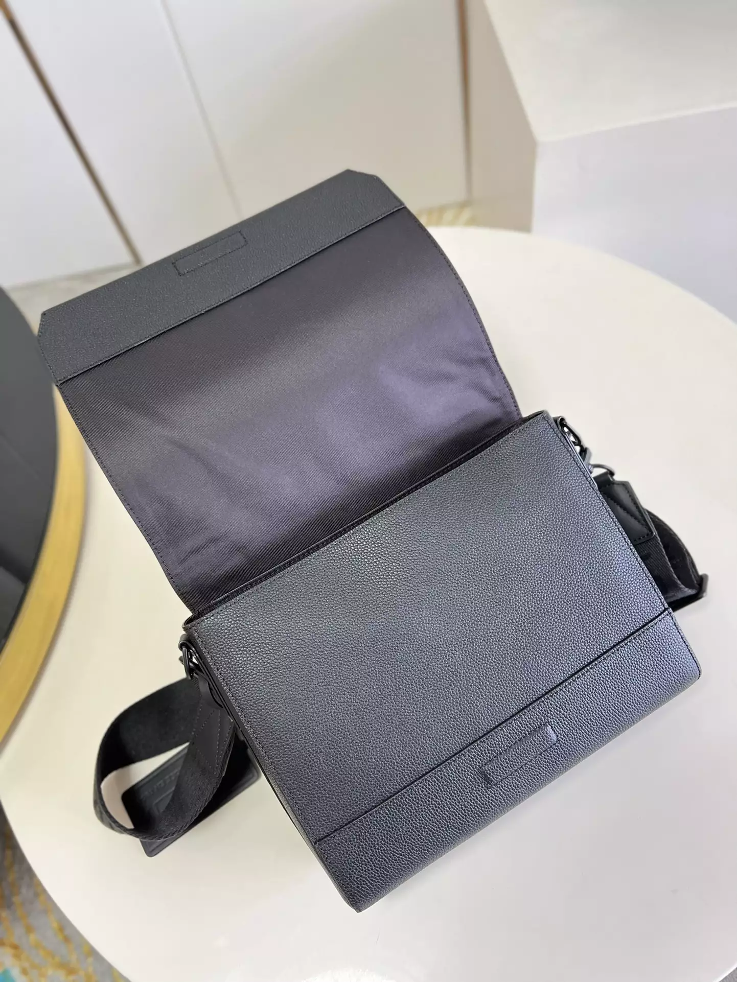 Takeoff Sling LV Aerogram Black Cowhide Leather