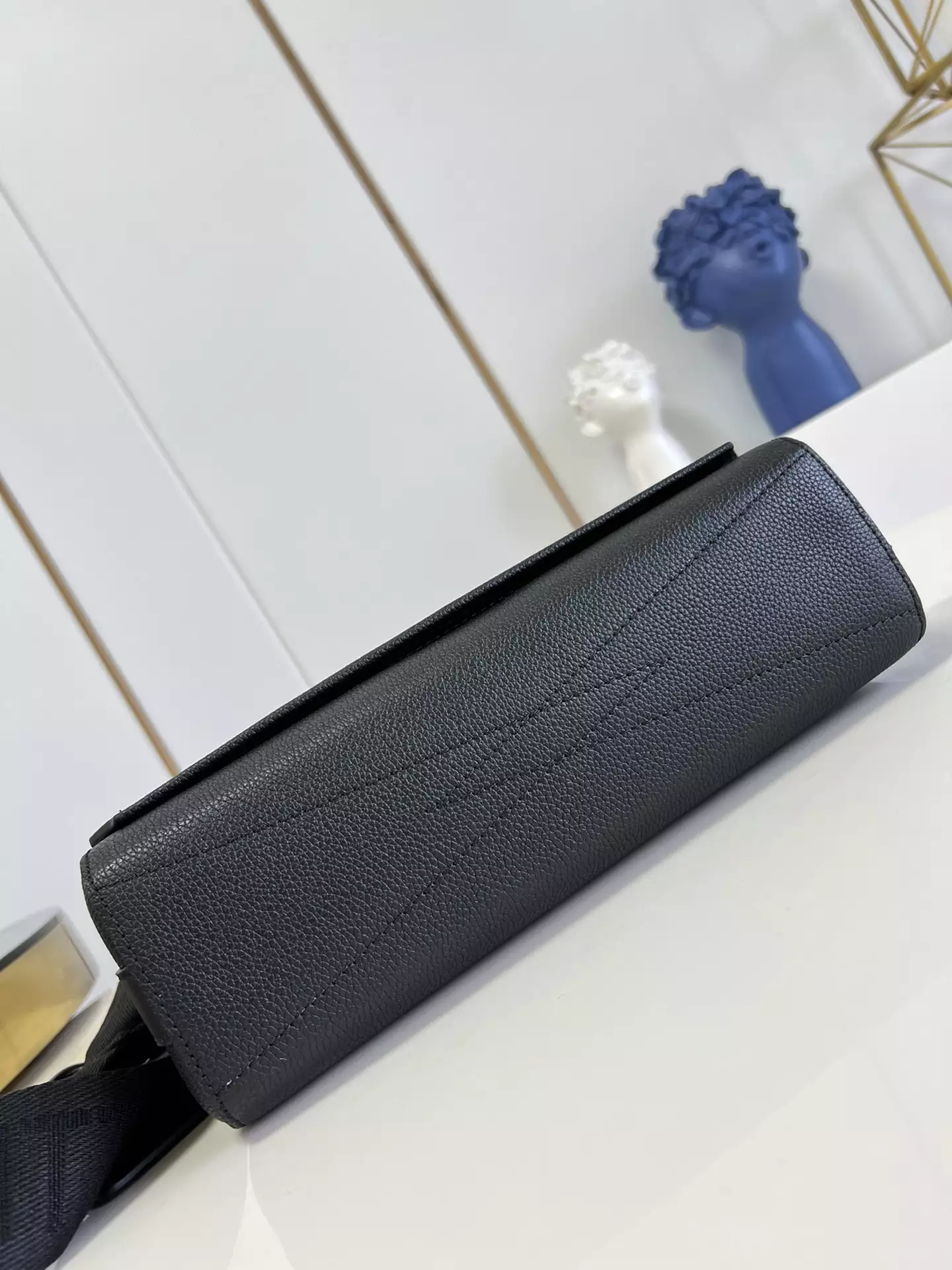 Takeoff Sling LV Aerogram Black Cowhide Leather