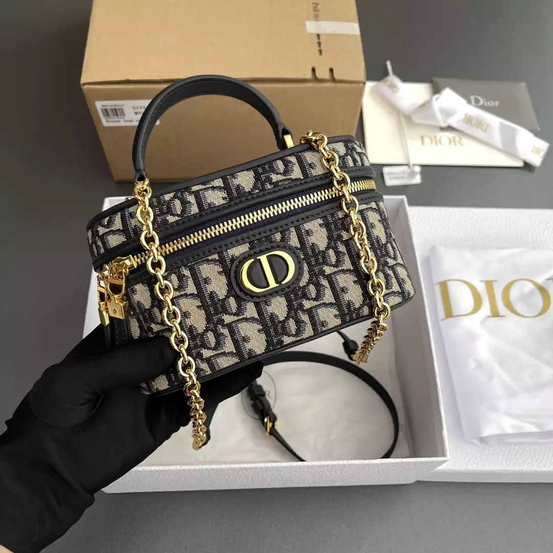 30 Montaigne Mini Vanity Case Blue Dior Oblique Jacquard
