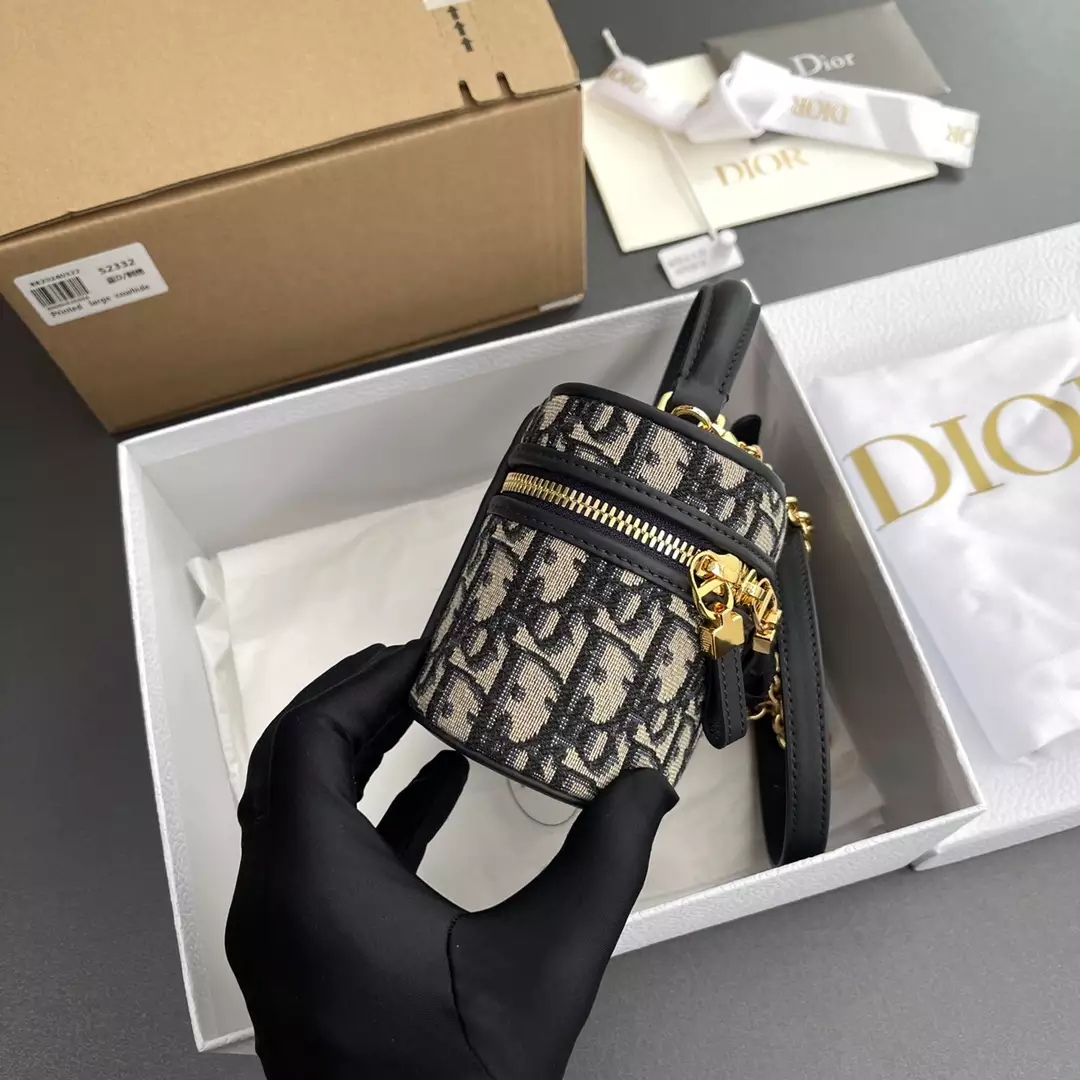 30 Montaigne Mini Vanity Case Blue Dior Oblique Jacquard