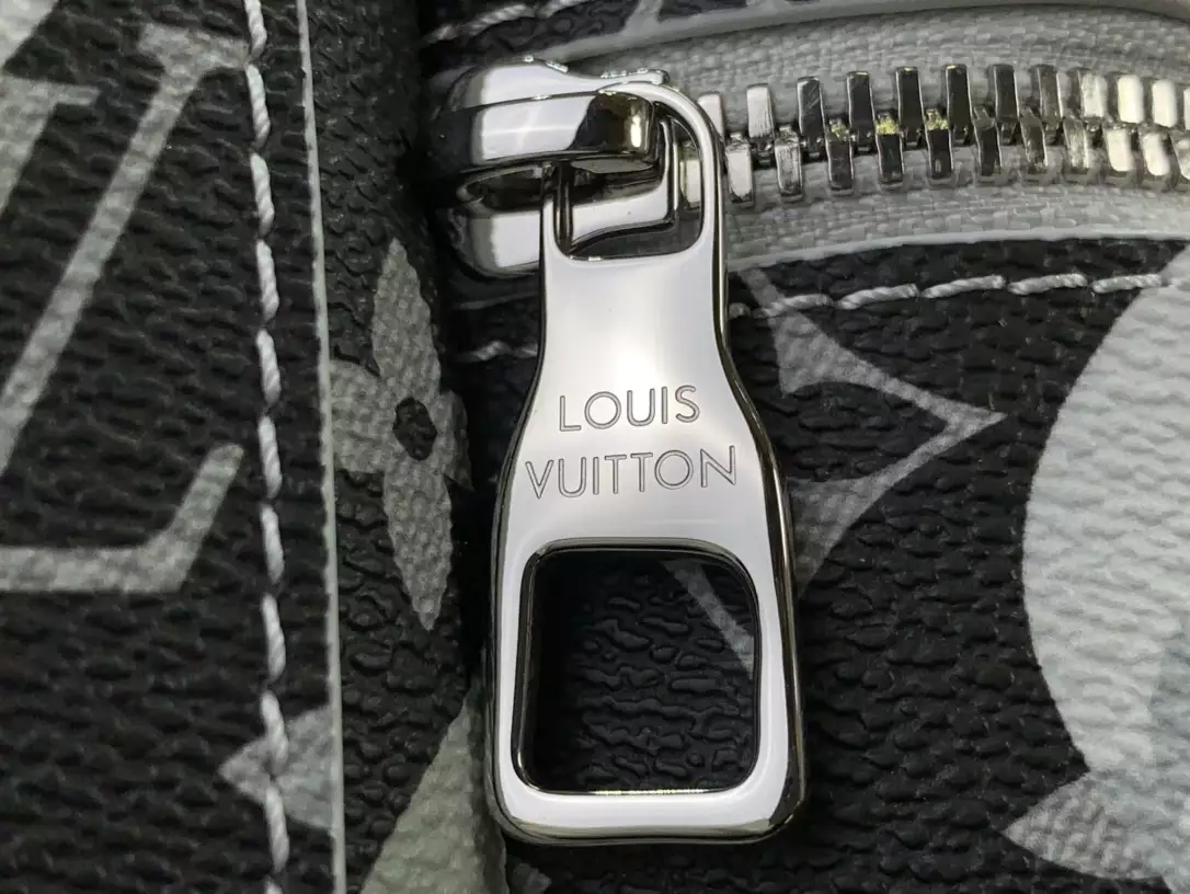 Discovery Backpack PM Multicolor Monogram Canvas And Cowhide Leather