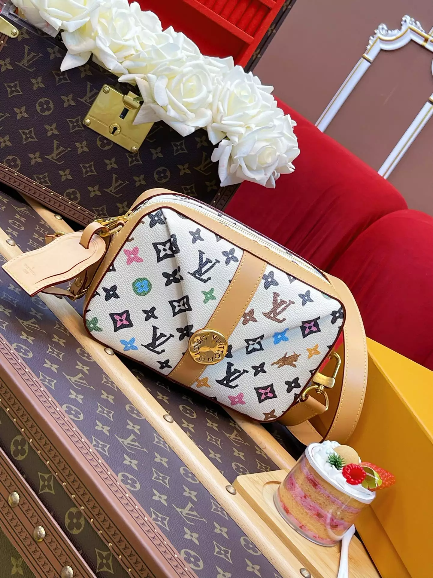 Envelope Messenger Bag Vanilla Monogram Craggy Canvas