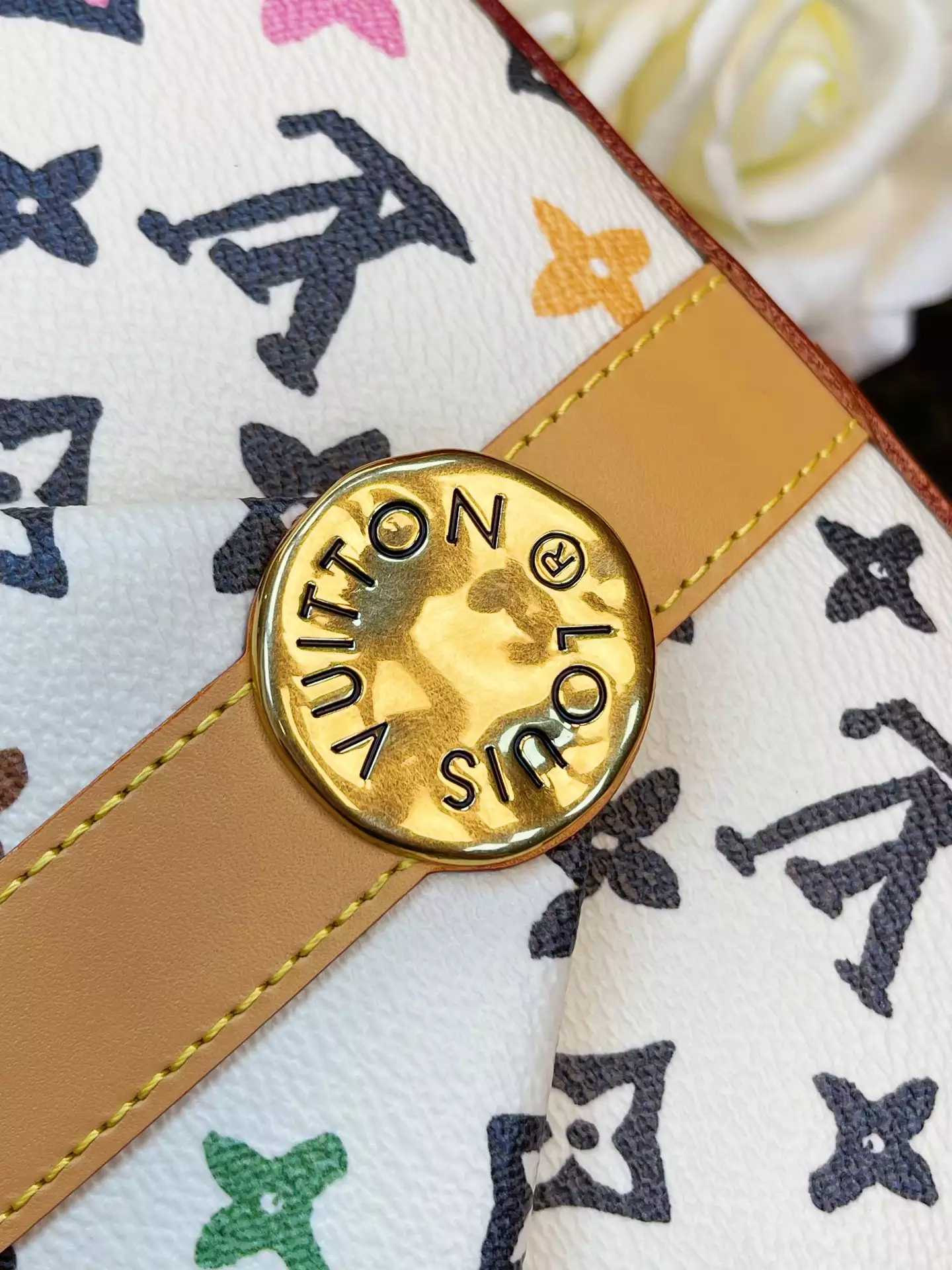 Envelope Messenger Bag Vanilla Monogram Craggy Canvas