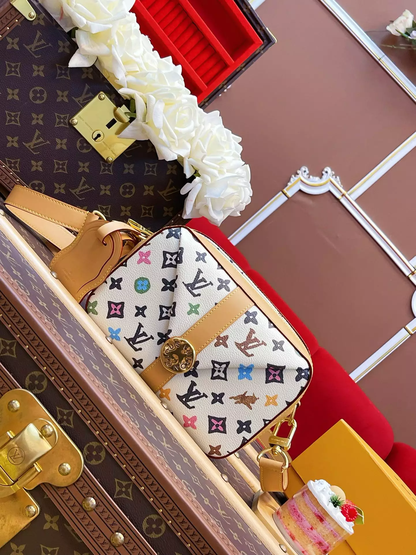 Envelope Messenger Bag Vanilla Monogram Craggy Canvas