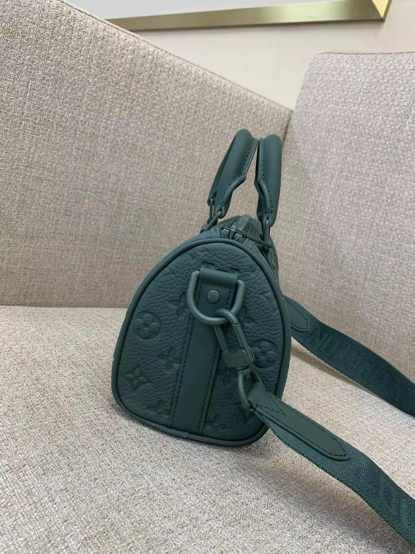 Keepall Bandoulière 25 Taurillon Monogram Forest Green Leather